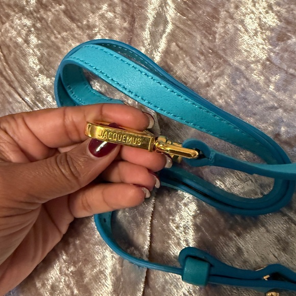 JACQUEMUS Turquoise La Montagne ‘Le Chiquito Moyen’ Bag - Picture 8 of 11